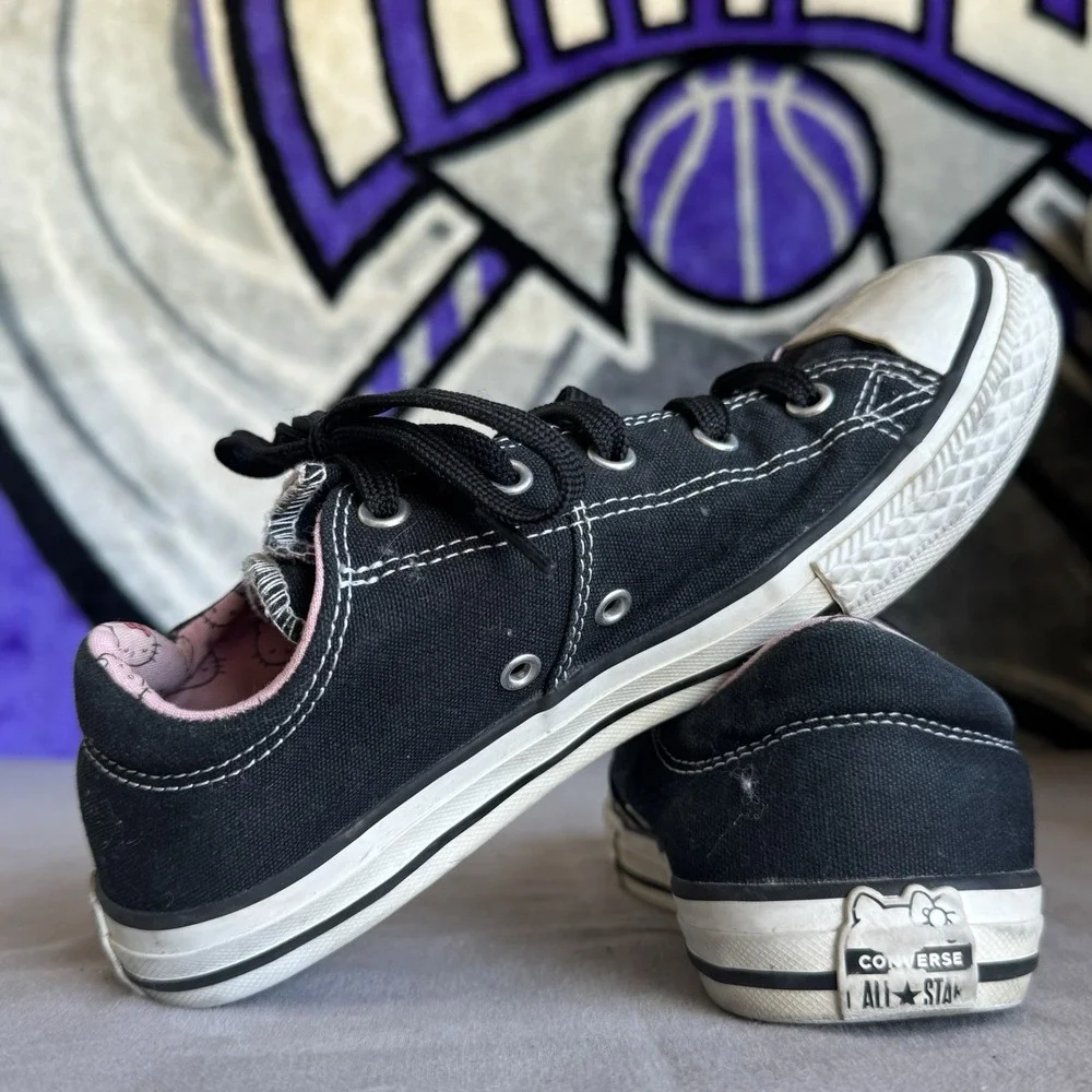Size‎ 4 - Converse Hello Kitty Chuck Taylor All Star Madison Ox Low Top Junior